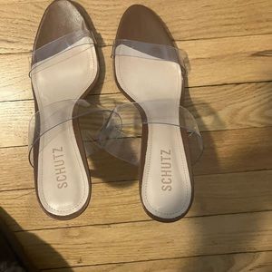 Schutz new with tags shoes Ariella style nude size 9.5